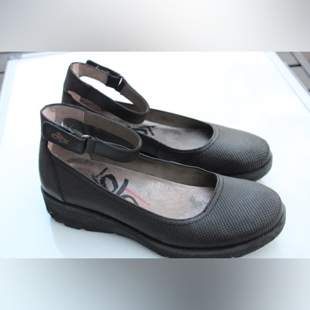 OTBT Scamper  ankle strap wedge shoes.